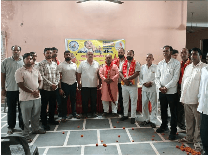 Chithara -विजयदशमी पर चिटहरा में शस्त्र पूजन, रण सिंह भाटी को मिली दादरी ब्लॉक अध्यक्ष की जिम्मेदारी